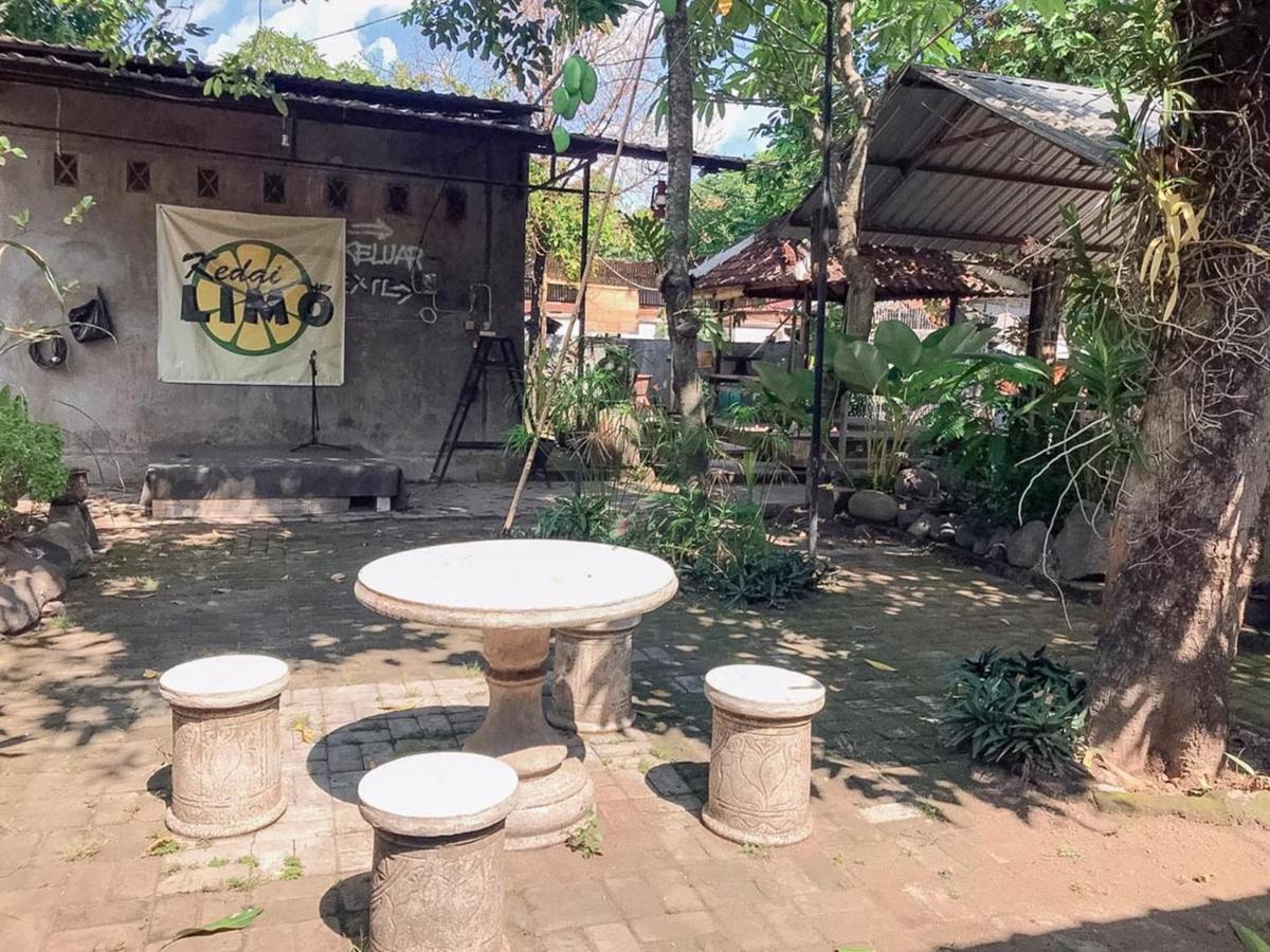 Oka Homestay Mitra Reddoorz ماتارام المظهر الخارجي الصورة